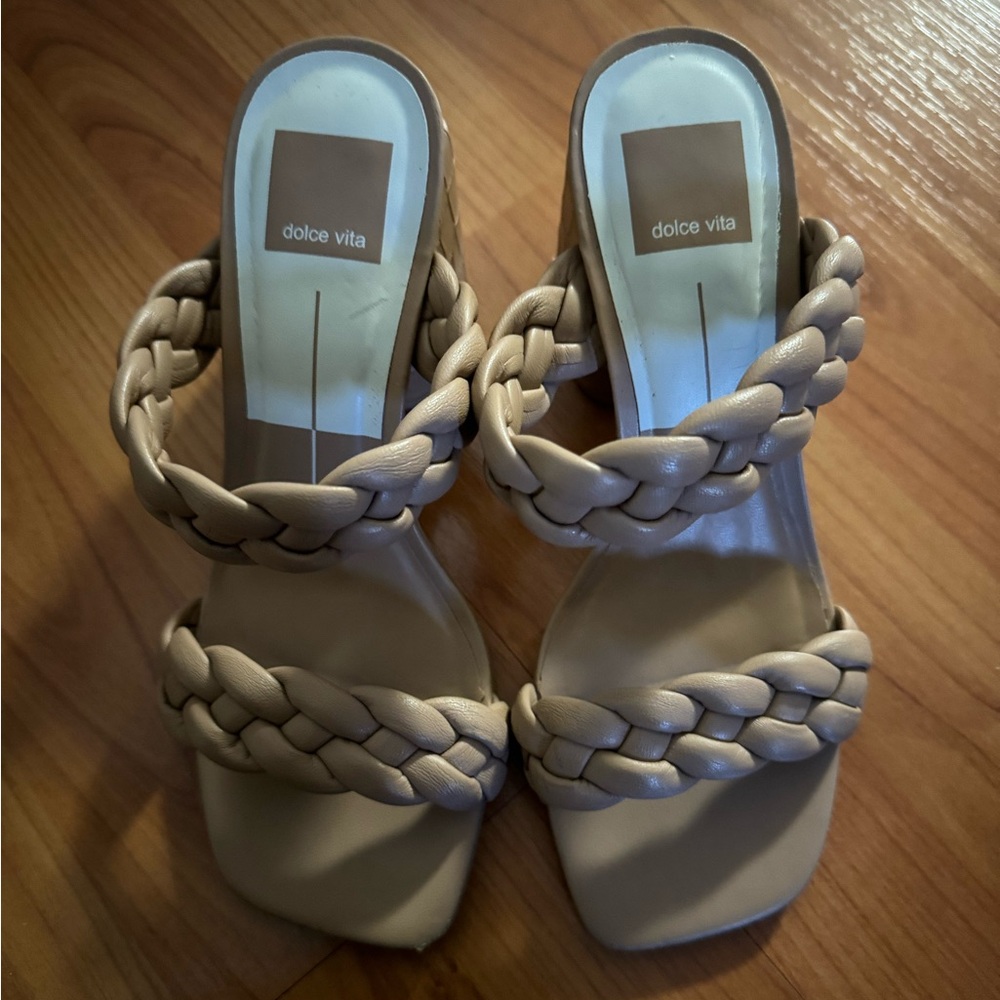 Tan heels Size 6